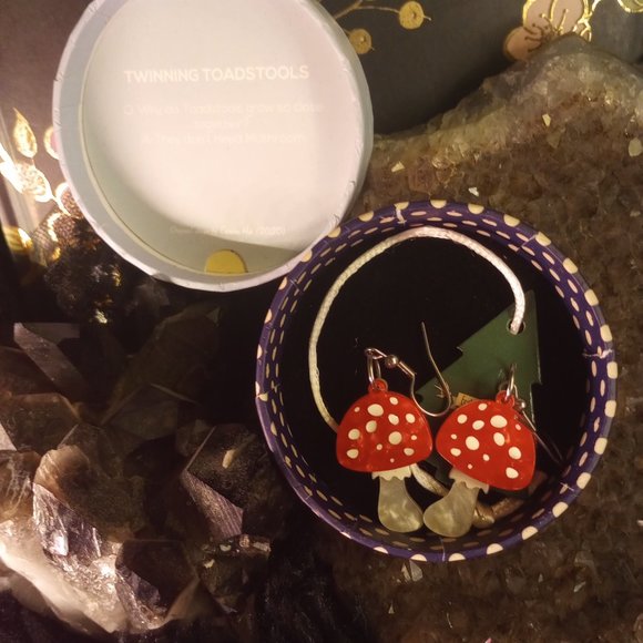 NIB 2020 Twinning Toadstools Erstwilder Dangling Hanging Earrings - Picture 9 of 9